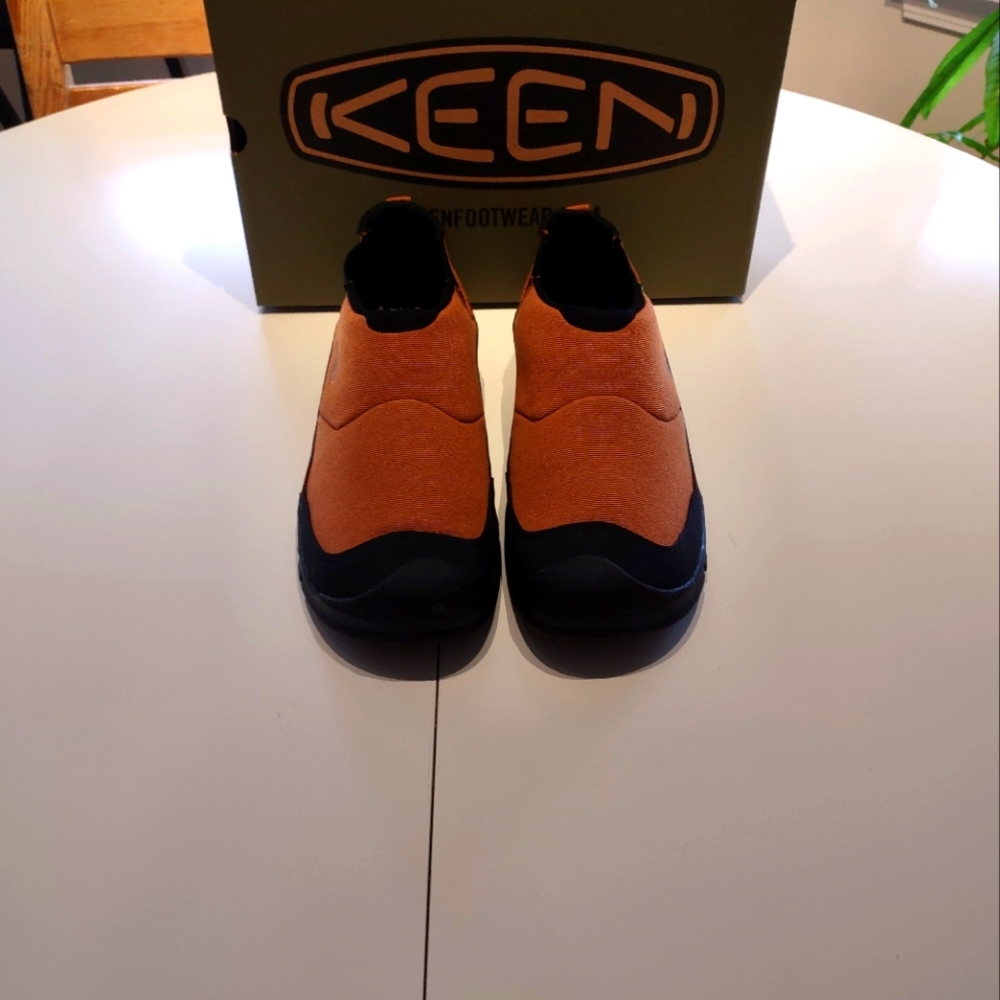KEEN Men's Orange and Black Shoes